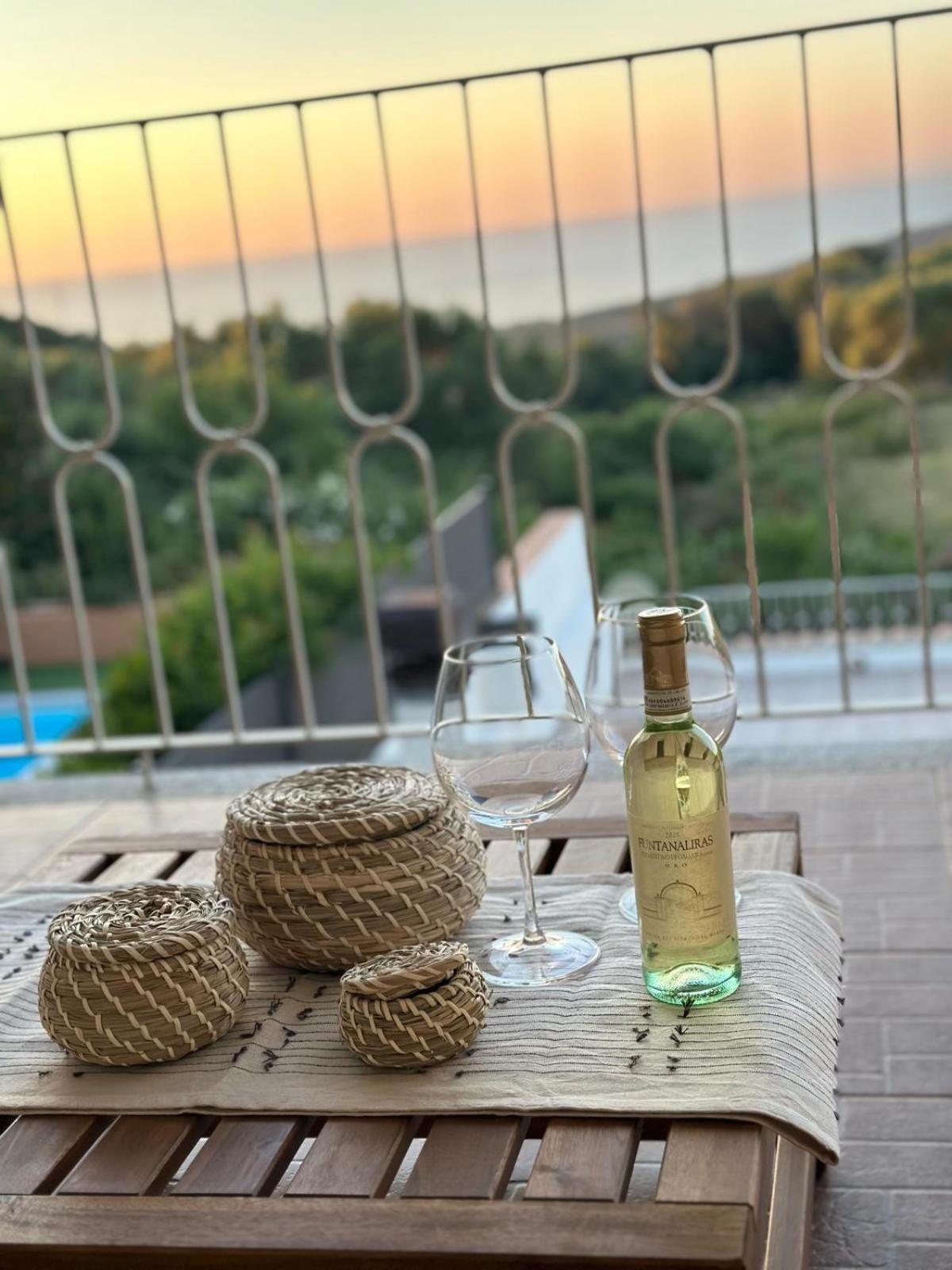 Costa Rossa View Sunset Villa Cascabraga Eksteriør billede